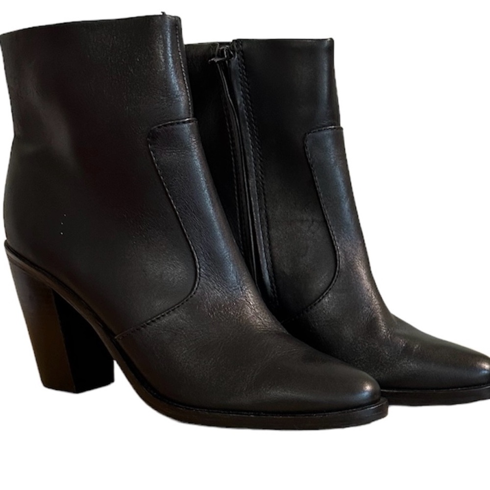 Gianni Bini black leather stacked hill ankle booty women 8